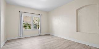 108 South Cummings Street - 1 Gallery 11