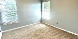 Large 3 BR 2.5 BA In Bentonville! Gallery 21