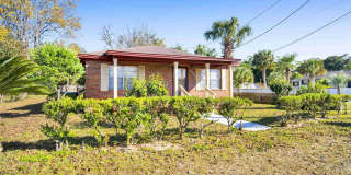 3206 N Miller St Gallery 1