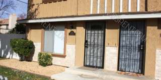 2BD/1.5BTH TOWNHOUSE WEST LANCASTER 2BD/1.5BTH TOWNHOUSE WEST LANCASTER Gallery 4