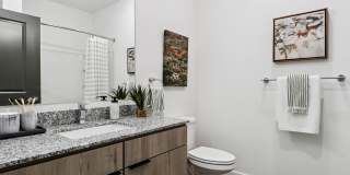 The Liliana Gallery 40