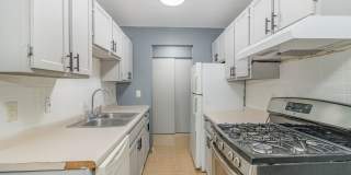 5305 Russell Avenue North - unit 116 Gallery 1