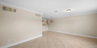 Beautiful 2-bedroom, 2-bathroom apartment in Cape Coral Gallery 5