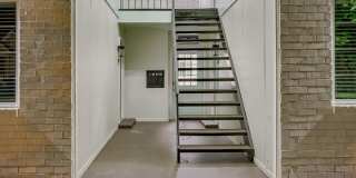 Charming 1-bedroom, 1-bath apartment located in the highly sought-after Rosewood area! - Apt 1 Gallery 25