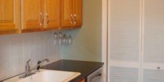 280 Main St Gallery 16