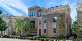 3 Bedroom + 3.5 Bathroom Townhome | Wagon Wheel| Oxnard | Unfurnished Gallery 1