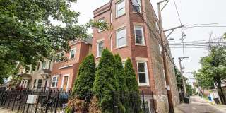 1840 N Saint Louis Avenue Gallery 3