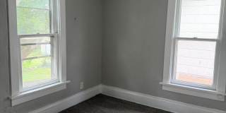 1615 Rowland Ave NE Gallery 13