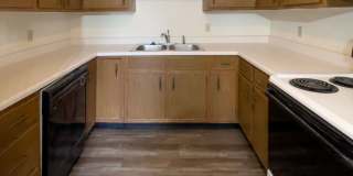 Spacious 2 Bedroom with Private Balcony! Gallery 61