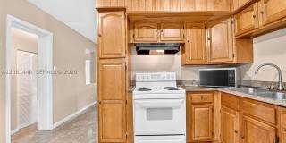6240 SW 22nd Ct Gallery 14