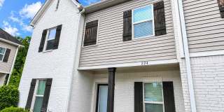 4BR/4.5BA For Rent Gallery 1