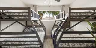 423 N 73rd Place Gallery 35