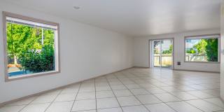 Roomy 2 Bedroom Townhome in Quaint Community! Gallery 12