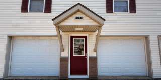 Hudsonville Townhome with laundry Gallery 1