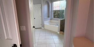 2210 Grove Dr Gallery 21