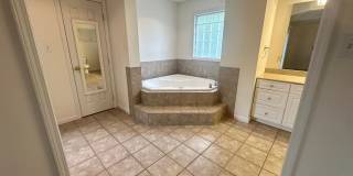4 bedroom, 2 1/2 bath Gallery 13