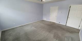 4 Bed, 3.5 Townhome in Five Forks is Available! Gallery 7
