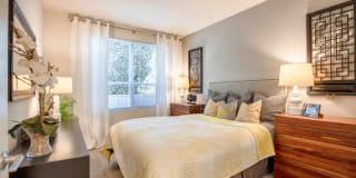 Halstead Square - Lotus & Lofts Gallery 36