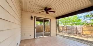 Gorgeous 4 bedroom home! Gallery 21