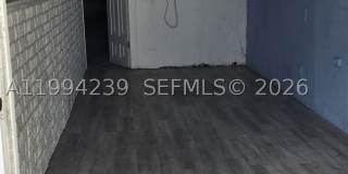 1824 Monroe St Gallery 14