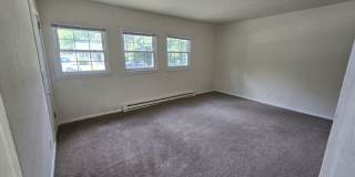 1025 Bradley Ln Gallery 7