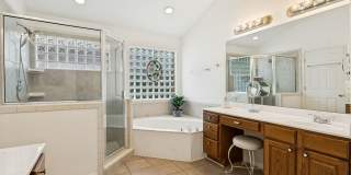 FURNISHED OAKWELL FARMS SINGLE-STORY Gallery 20