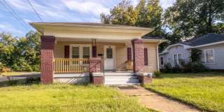 Cute home in Burlington with a fenced in back yard! Gallery 1