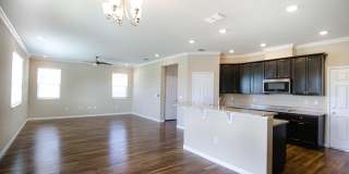 5600 NW Pine Trail Circle Gallery 1