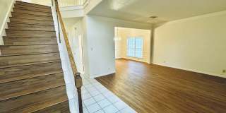 Spacious 4-Bedroom Home with Chef’s Kitchen & Private Backyard in SW Austin Gallery 3