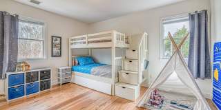 7 Amy's Path Gallery 21