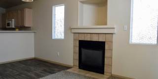 3 Bedroom Home Near Unser and McMahon NW Gallery 7