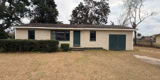 Three Bedroom Home in Valdosta, GA Gallery 1