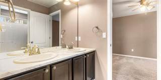 Like New Golden, CO  house near North Table Mountain Gallery 33