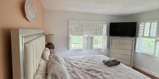 5981 N Falls Cir Dr Gallery 9