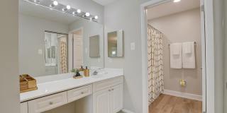 Addison Place Apartments Gallery 7