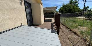 Cute 2 Bedroom, 1 Bathroom Cottage Gallery 7