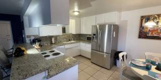 5908 Stockdale Highway - 1 Gallery 21