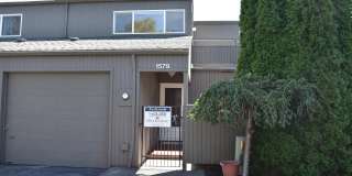1579 Northwest Eastbrook Court Gallery 1
