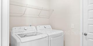 142 Bottlebrush Drive Gallery 12