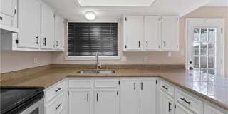 7412 N 19th Street Gallery 7