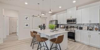 Victory Ridge 2 bedroom with garage! Gallery 10