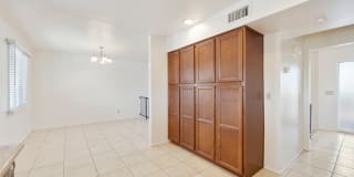 Great Location close to Old Town Scottsdale! Gallery 3