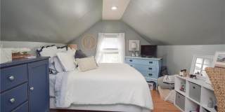 16 Vaughan Avenue unit: 2 Gallery 37