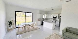 4210 Northwest 24th Terraceclientes@realtymiamigroup.com Gallery 1