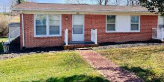 2 Bedroom 1 bath Duplex Gallery 1