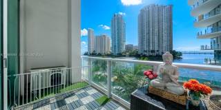 300 South Biscayne Boulevard 300 South Biscayne Boulevard Gallery 1