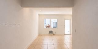 935 Bay Dr Gallery 4