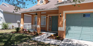 4 Bedroom - 2.5 Bath - Two Story - Large Patio Gallery 3