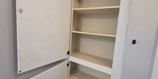 RENOVATED 2BD/1.5 BATH WITH PARKING, LAUNDRY, AND FULL H-VAC WITH MOVE IN SPECIAL!! Gallery 12