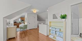 111 Pollock St Gallery 3